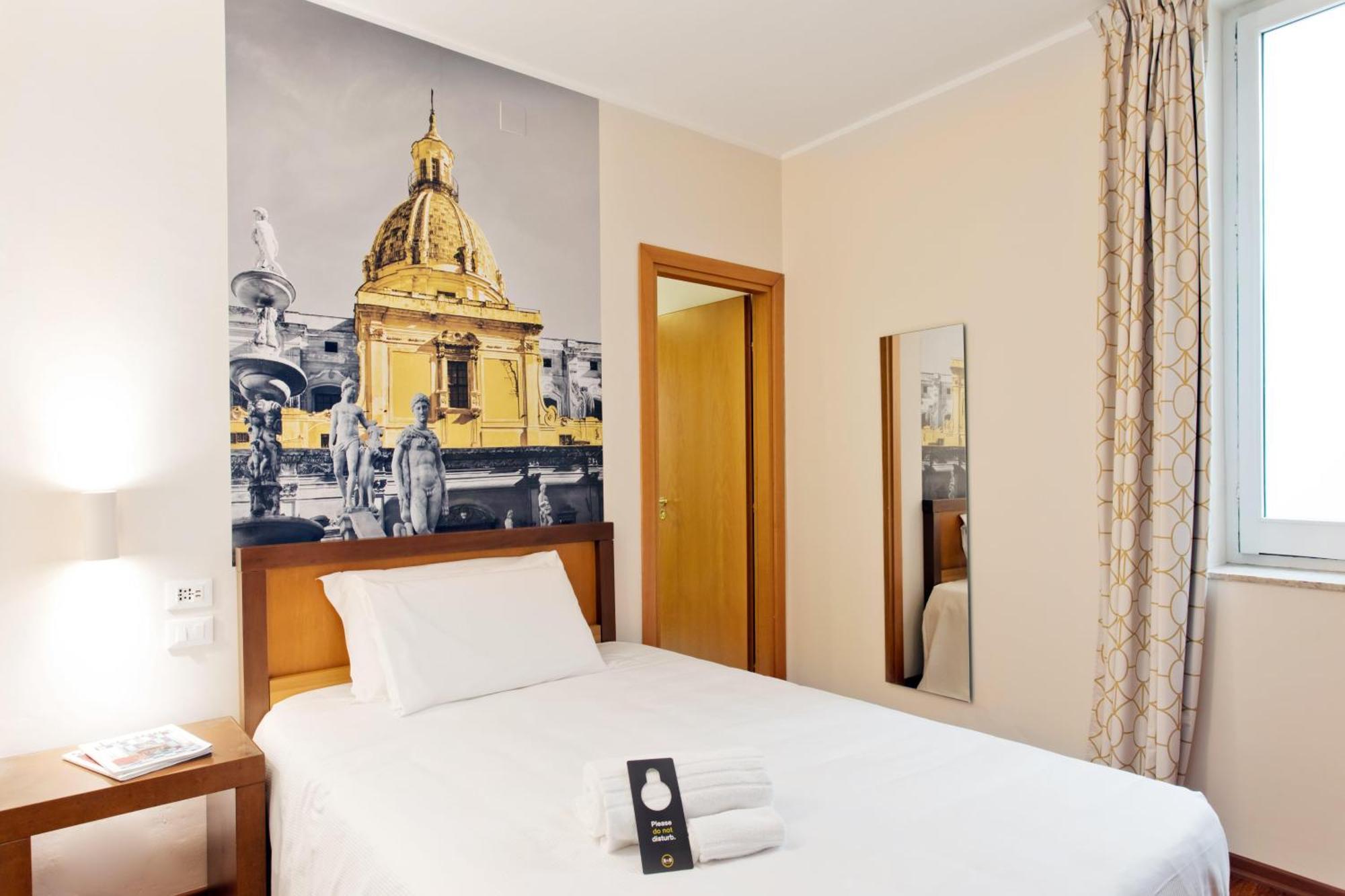 B&B Hotel Palermo Quattro Canti Esterno foto