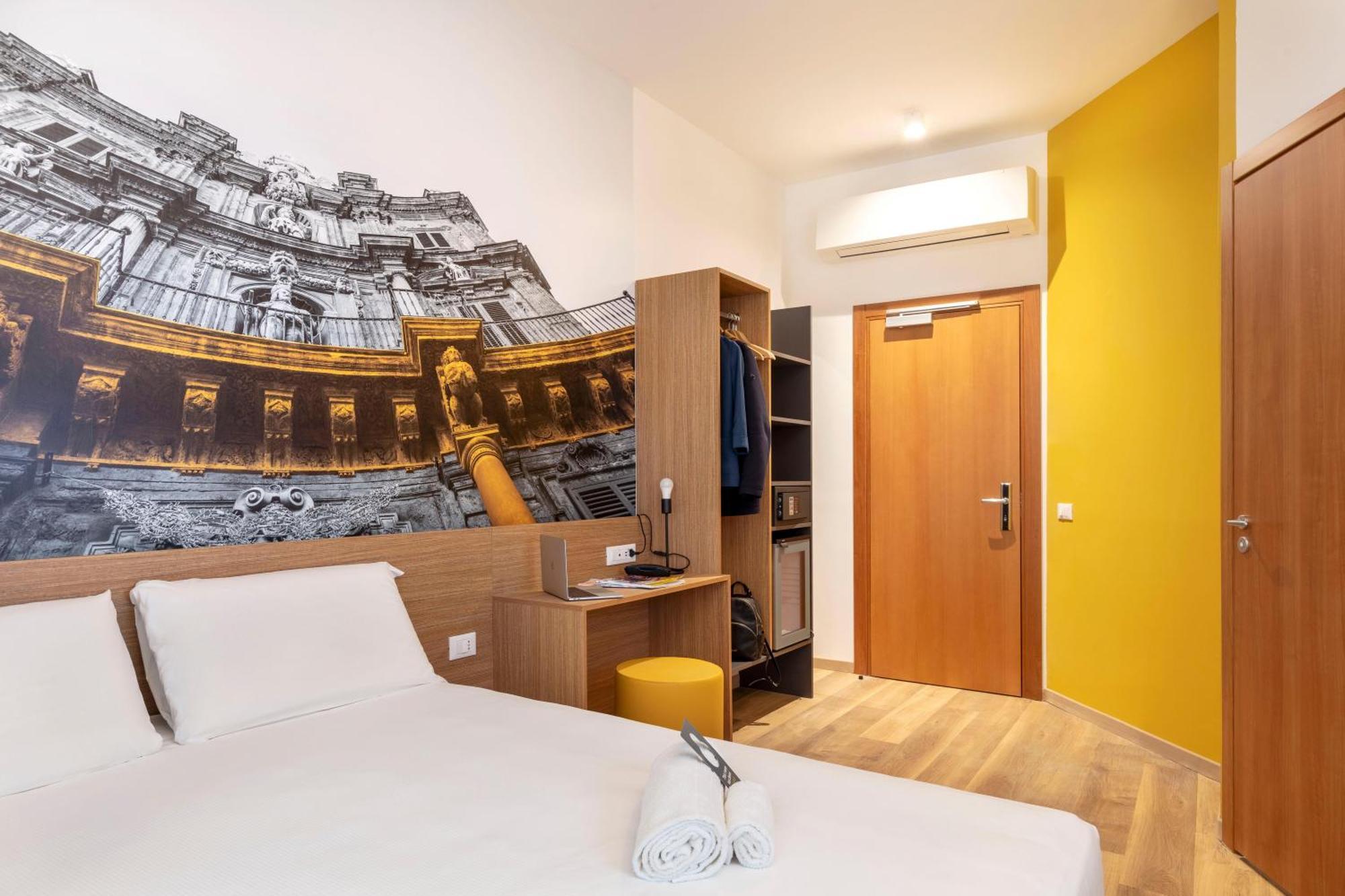 B&B Hotel Palermo Quattro Canti Esterno foto
