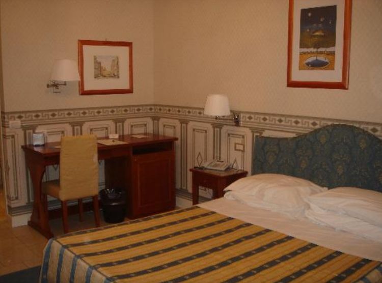 B&B Hotel Palermo Quattro Canti Esterno foto